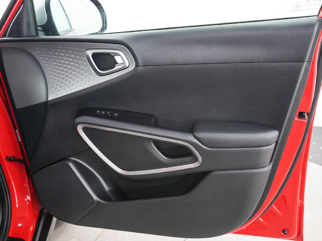 Used 2020 Kia Soul X-Line FWD image 11