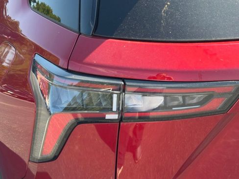 Used 2026 Chevrolet Equinox RS w/ Convenience Package III FWD image 21