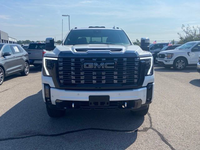 Used 2025 GMC Sierra 2500 Denali Ultimate AWD/4WD image 2