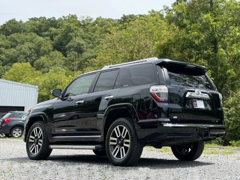 Used 2018 Toyota 4Runner Limited AWD/4WD image 6