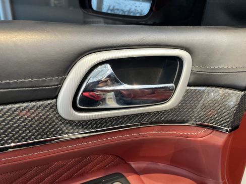 Used 2018 Jeep Grand Cherokee Trackhawk AWD/4WD image 15