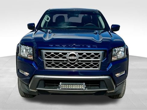 Certified 2022 Nissan Frontier SV image 2