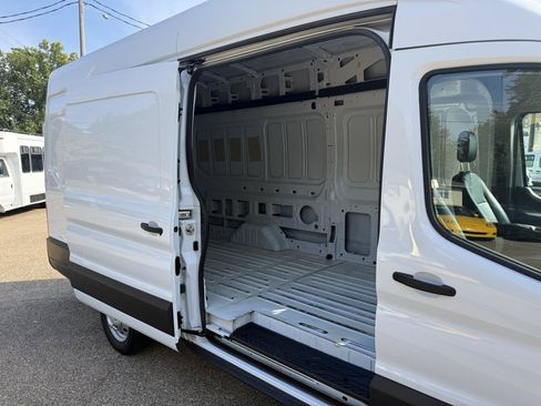 Used 2023 Ford Transit 250 148 High Roof Extended AWD image 9