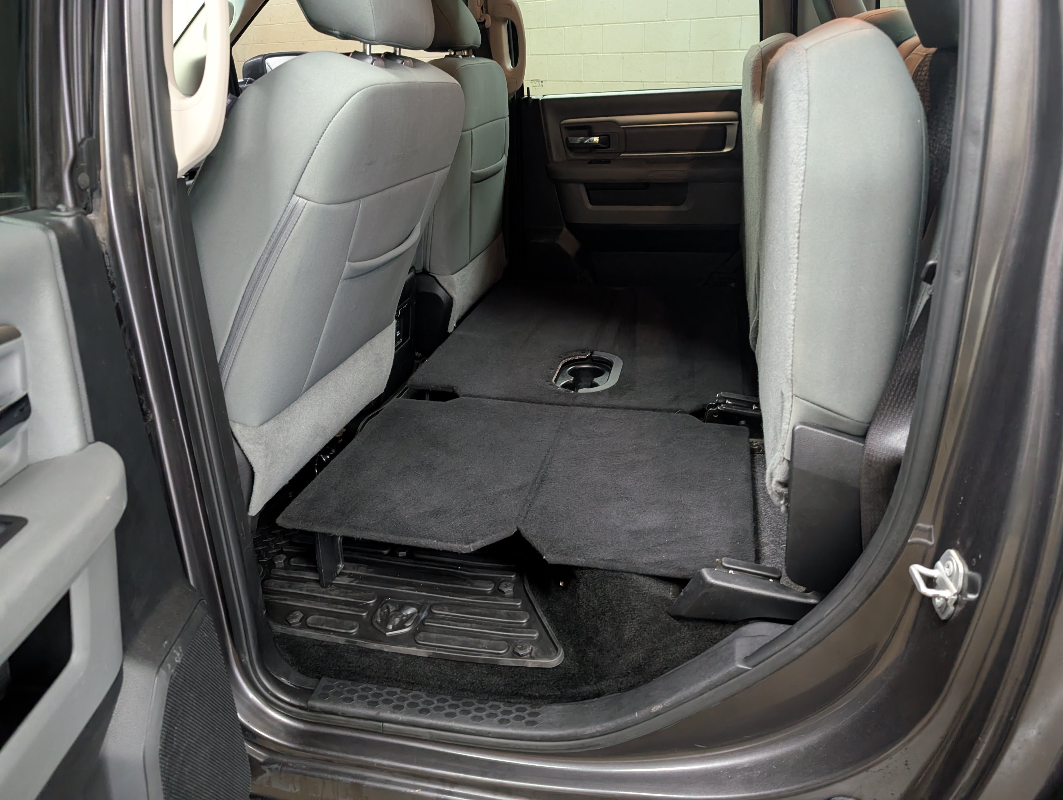 Used 2015 RAM 1500 Outdoorsman AWD/4WD image 18