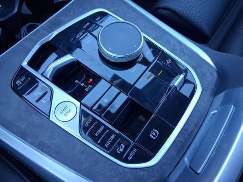 Certified 2024 BMW X5 xDrive50e w/ Parking Assistance Package image 18