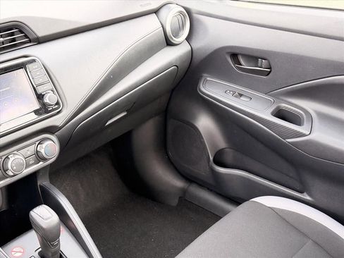 Used 2025 Nissan Versa S image 15