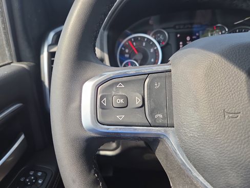 Used 2025 RAM 2500 Big Horn AWD/4WD image 12