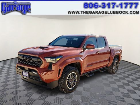 Used 2025 Toyota Tacoma TRD Sport image 1