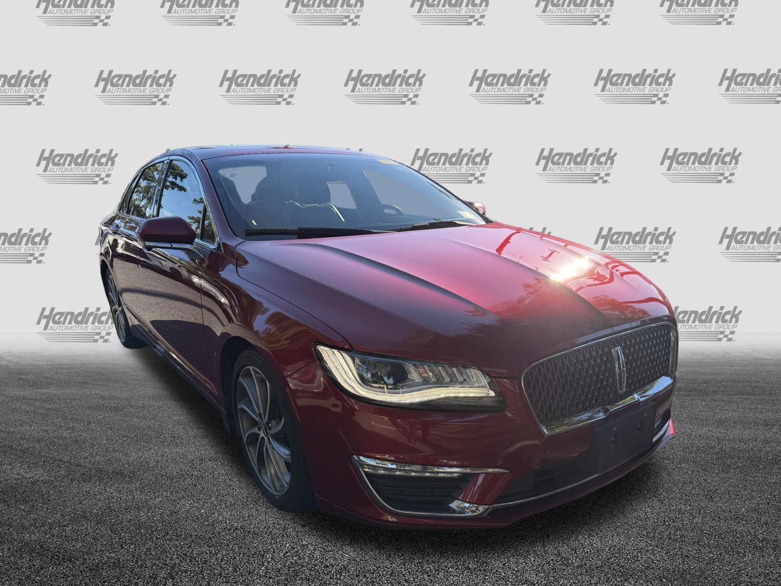 Used 2018 Lincoln MKZ Select w/ Select Plus Package FWD image 2