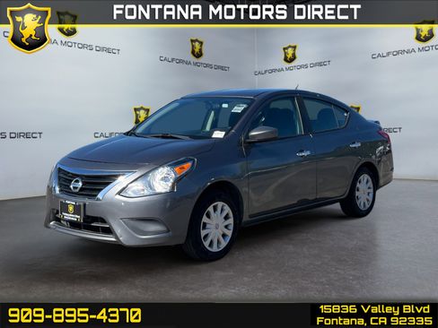 Used 2019 Nissan Versa SV image 1