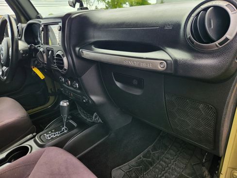 Used 2013 Jeep Wrangler Unlimited Sport AWD/4WD image 42