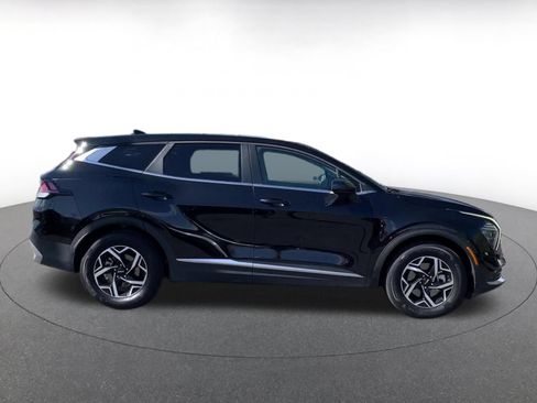 Used 2025 Kia Sportage LX FWD image 16