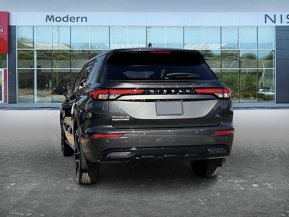 Certified 2026 Nissan Rogue SL AWD/4WD image 3
