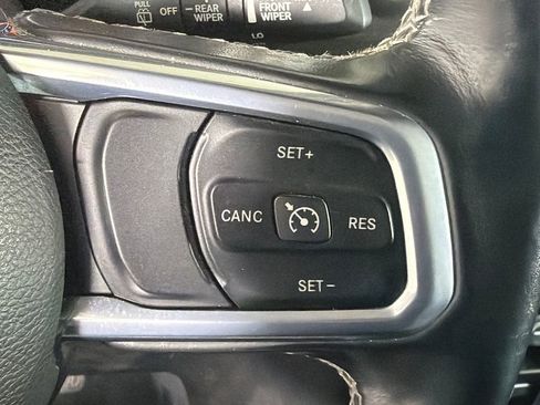 Used 2021 Jeep Wrangler Unlimited Sahara image 27