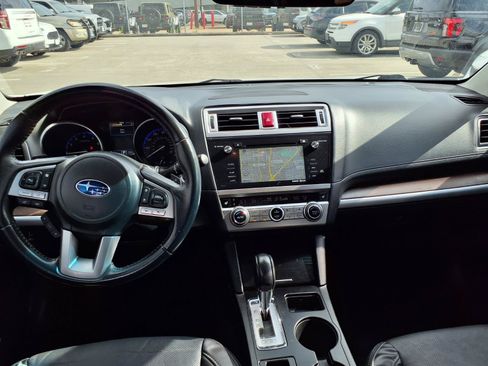 Used 2017 Subaru Outback 2.5i Limited AWD/4WD image 4