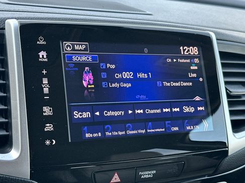 Used 2017 Honda Pilot Touring image 24