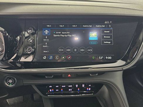 Used 2023 Buick Envision Avenir image 25