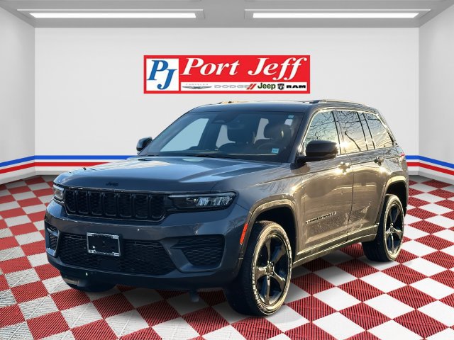 Used 2023 Jeep Grand Cherokee Altitude AWD/4WD image 1
