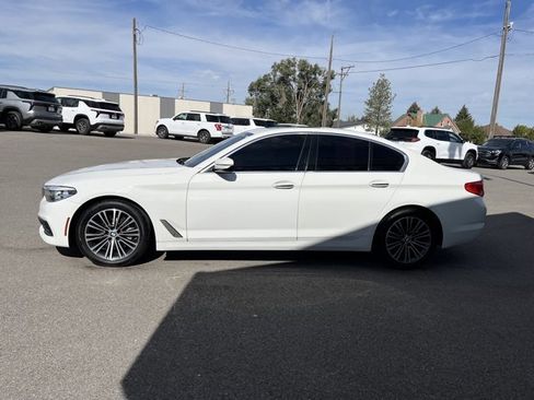 Used 2017 BMW 530i w/ Premium Package image 7