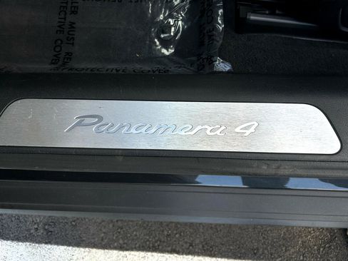 Used 2017 Porsche Panamera 4 image 23