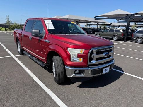Used 2015 Ford F150 XLT w/ Trailer Tow Package RWD image 3