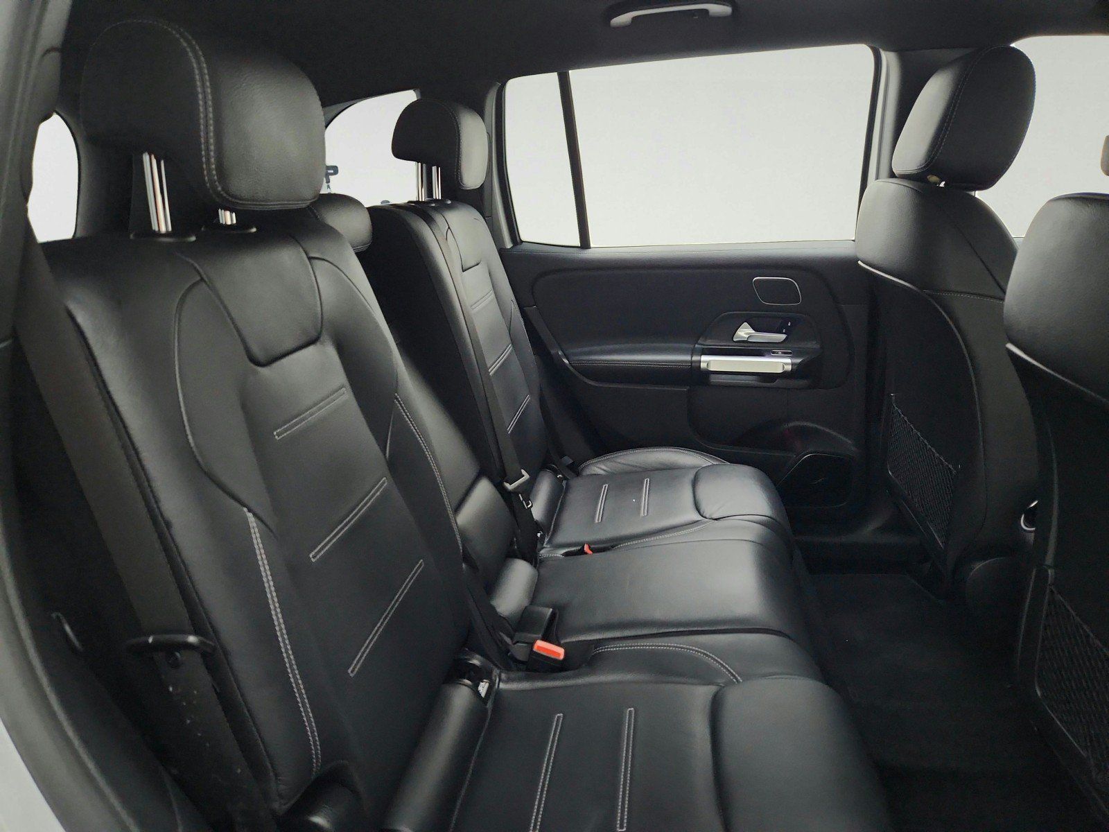 Used 2023 Mercedes-Benz GLB 35 AMG 4MATIC image 31