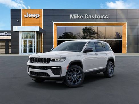 New 2026 Jeep Grand Cherokee Limited AWD/4WD image 2
