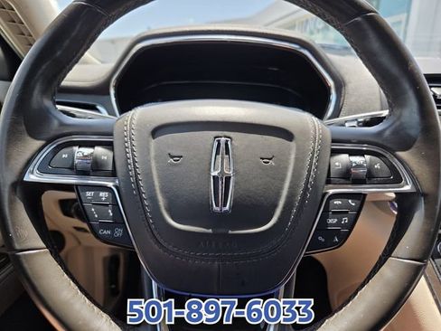 Used 2020 Lincoln Continental w/ Premium Package FWD image 23