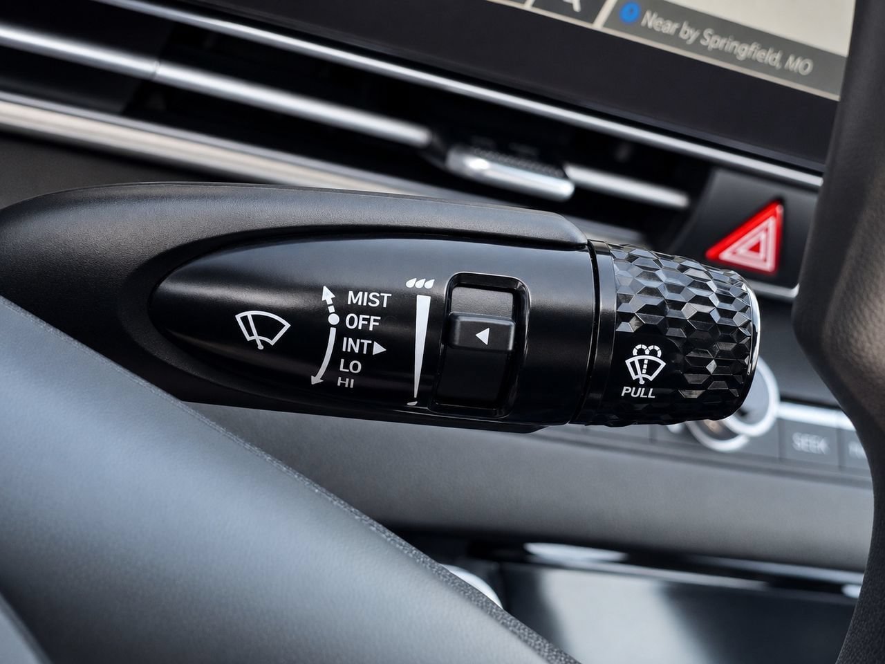 Used 2024 Hyundai Elantra SEL FWD image 26