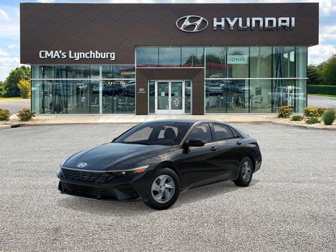New 2026 Hyundai Elantra SE FWD image 1