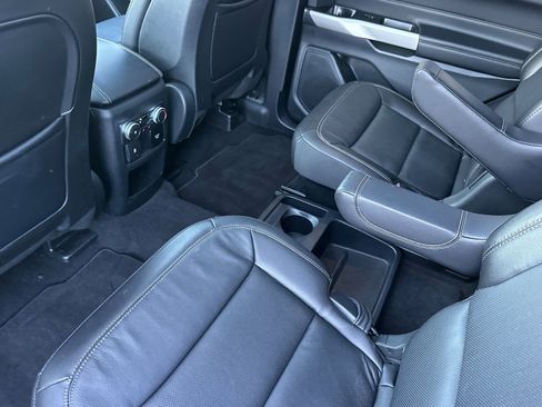 Used 2020 Ford Explorer Limited w/ Class III Trailer Tow Package image 12