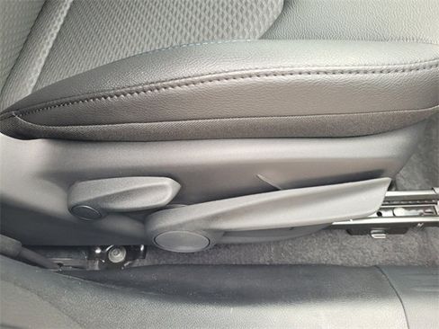 New 2026 Jeep Compass Latitude image 16