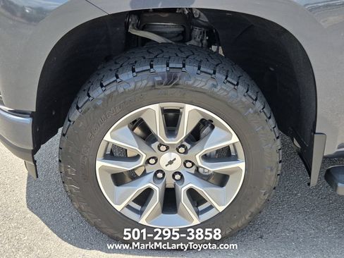 Used 2021 Chevrolet Silverado 1500 RST w/ Convenience Package II AWD/4WD image 16