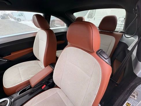 Used 2015 Volkswagen Beetle 1.8T Classic image 10