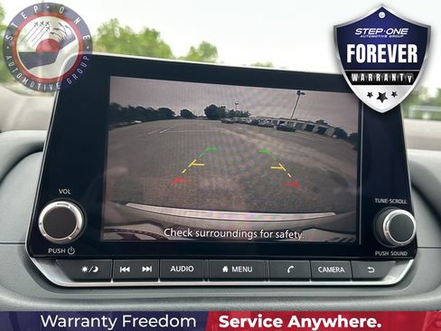 Used 2023 Nissan Rogue SV FWD image 27