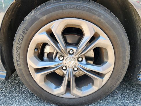 Certified 2023 Honda Accord EX image 5