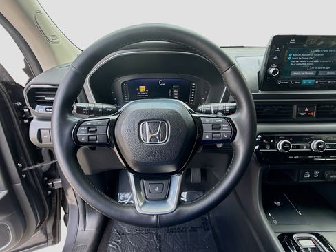 Certified 2024 Honda Pilot Elite image 10