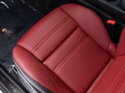 Used 2026 Porsche Cayenne GTS AWD/4WD image 20