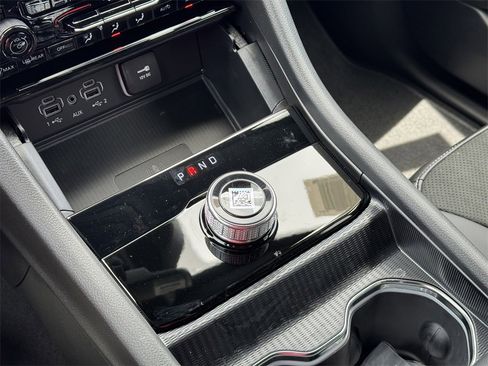 New 2025 Jeep Grand Cherokee Altitude image 20