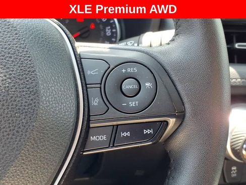 Used 2022 Toyota RAV4 XLE Premium AWD/4WD image 23
