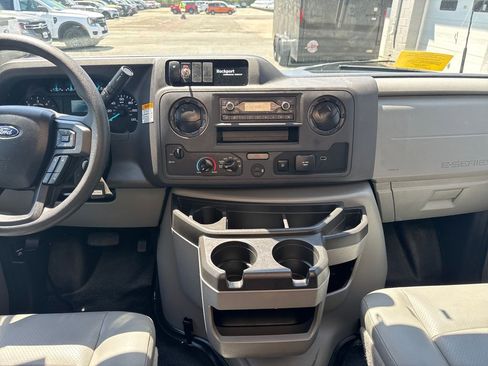 Certified 2025 Ford E-450 and Econoline 450 Super Duty w/ Power Equipment Group RWD image 20