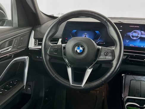 Used 2025 BMW X1 xDrive28i image 18
