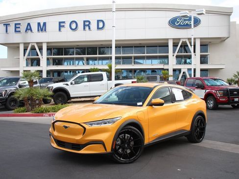 Used 2022 Ford Mustang Mach-E Select RWD image 2