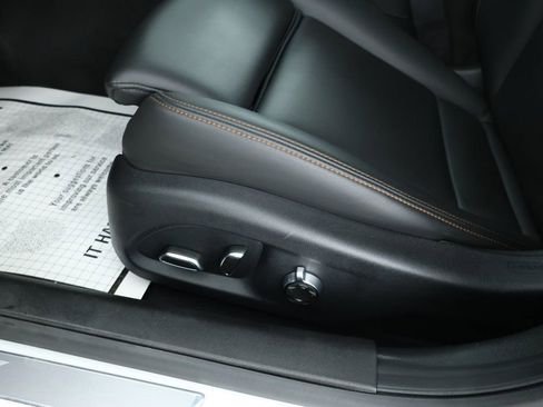 Used 2021 Cadillac CT4 V w/ Technology Package image 10