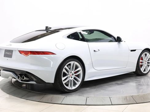 Used 2016 Jaguar F-TYPE R AWD/4WD image 4
