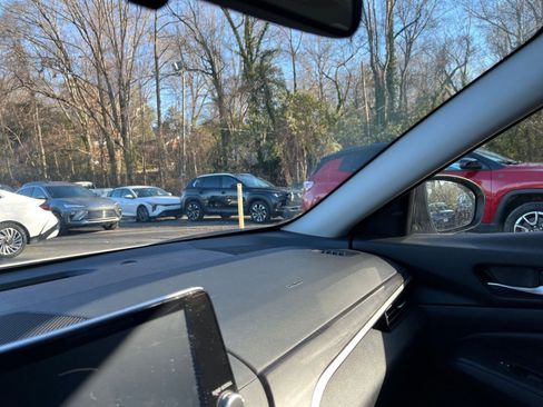 Used 2025 Nissan Altima 2.5 SV image 35