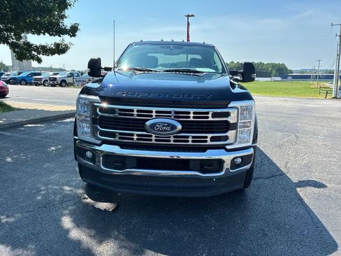 Used 2023 Ford F450 XLT AWD/4WD image 2