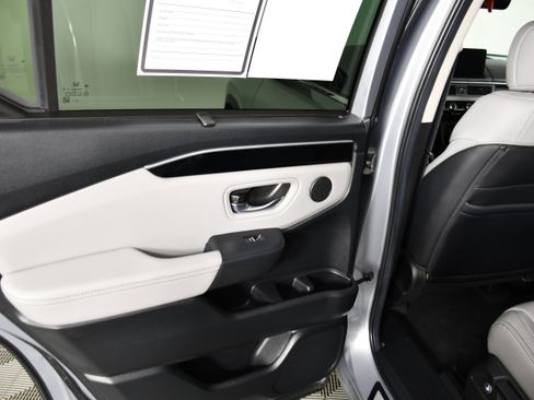 Certified 2025 Honda Pilot EX-L image 46