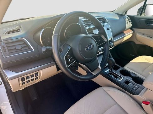 Used 2019 Subaru Outback 3.6R Limited image 11
