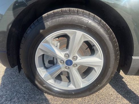 Used 2022 Ford Edge SE image 24